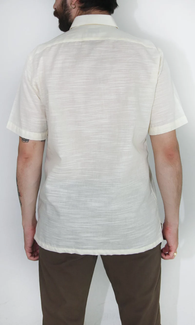 Guayabera hombre manga corta unicolor - Imagen 5