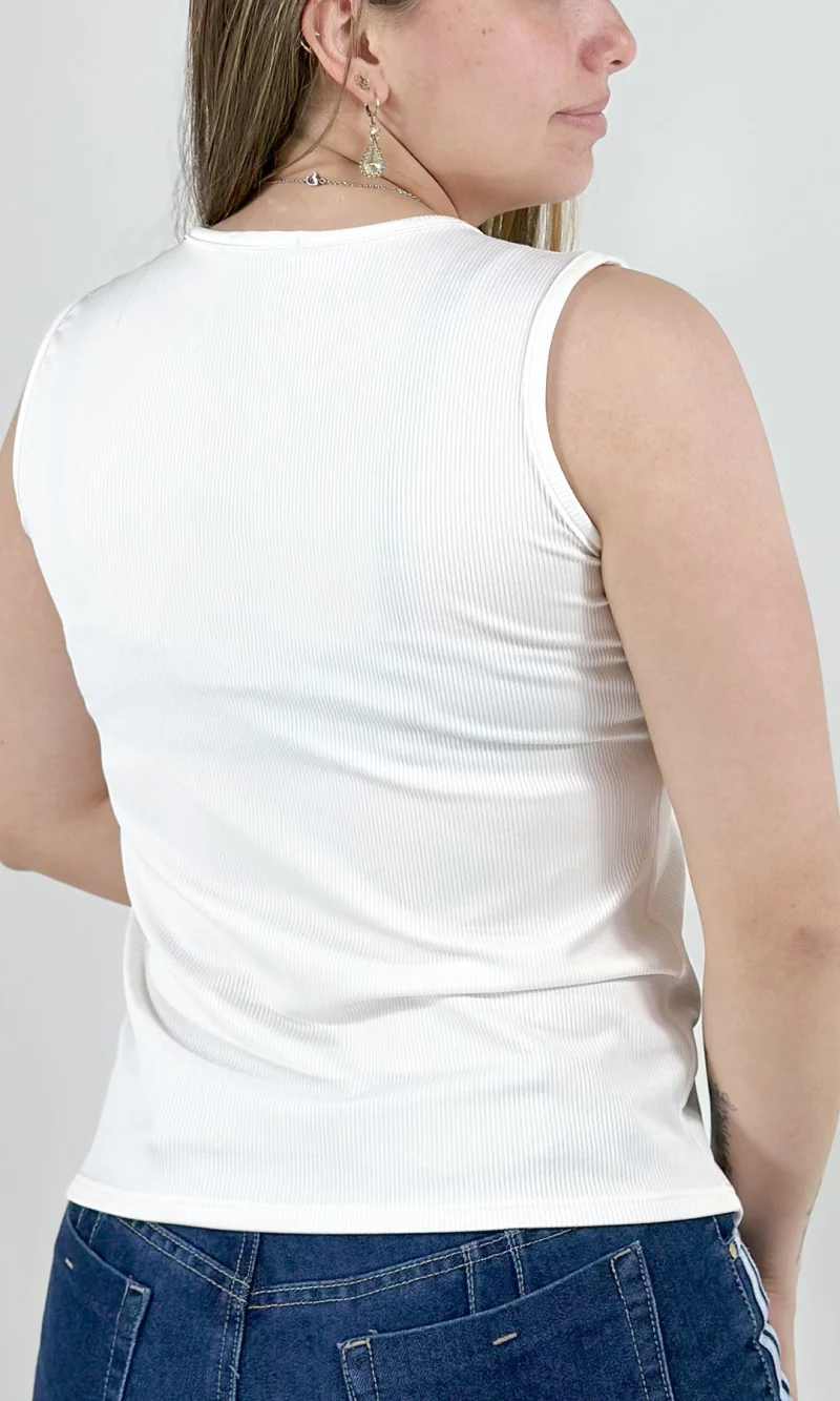 Camiseta mujer manga sisa unicolor - Imagen 8
