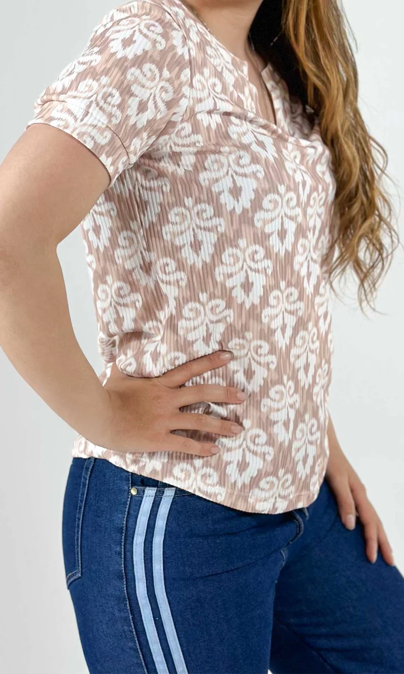 Camiseta mujer estampada - Imagen 6