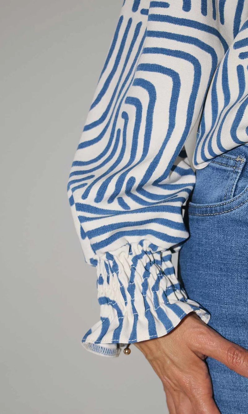Blusa mujer manga larga estampada - Imagen 12