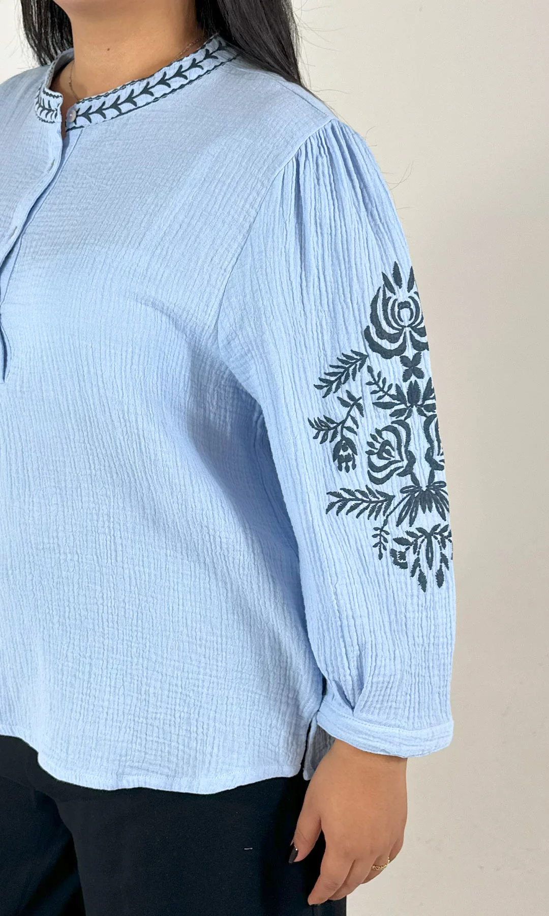 Blusa mujer manga 3/4 unicolor - Imagen 2