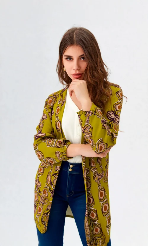 Capa mujer estampada