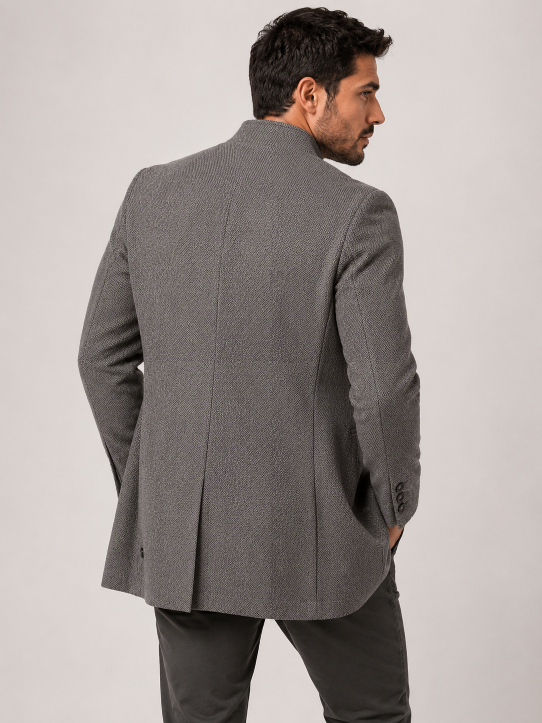 Abrigo Estilo Gabán para Hombre con Cuello Mao y Textura Paño Elegante - Imagen 6