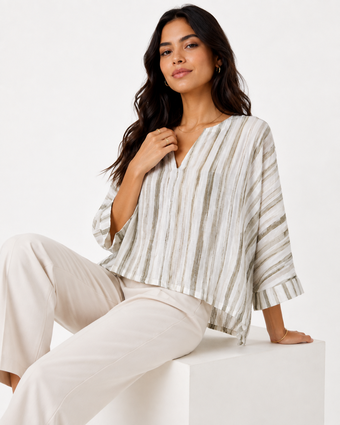Blusa Oversize a Rayas con Mangas 3/4 y Escote en V