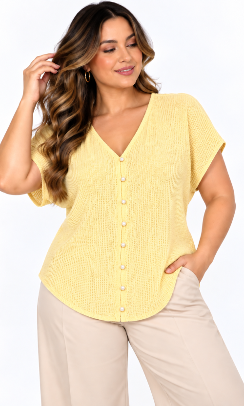 Blusa Plus Size en Tejido de Punto Calado con Escote V y Botones Tipo Perla