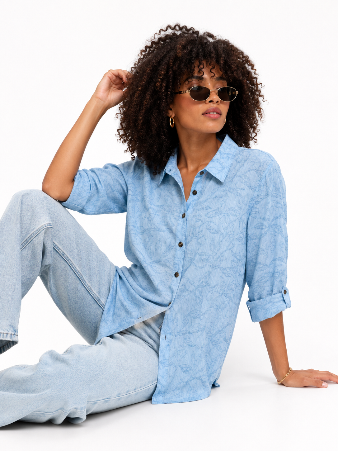 Camisa de Manga Larga Ajustable con Estampado Botánico Tonal