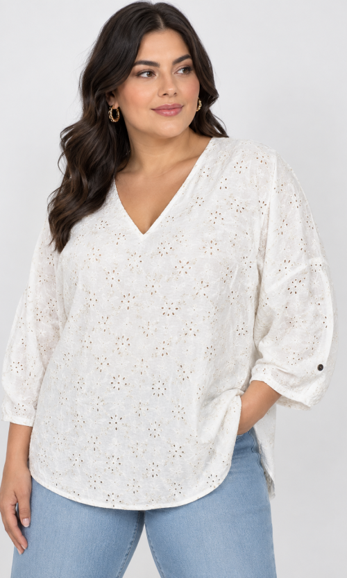 Blusa Plus Size con Bordado Inglés Calado y Manga 3/4 Globo